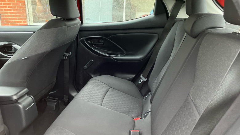 Toyota Yaris 1.5 Hybrid Icon 5dr CVT Hybrid Hatchback